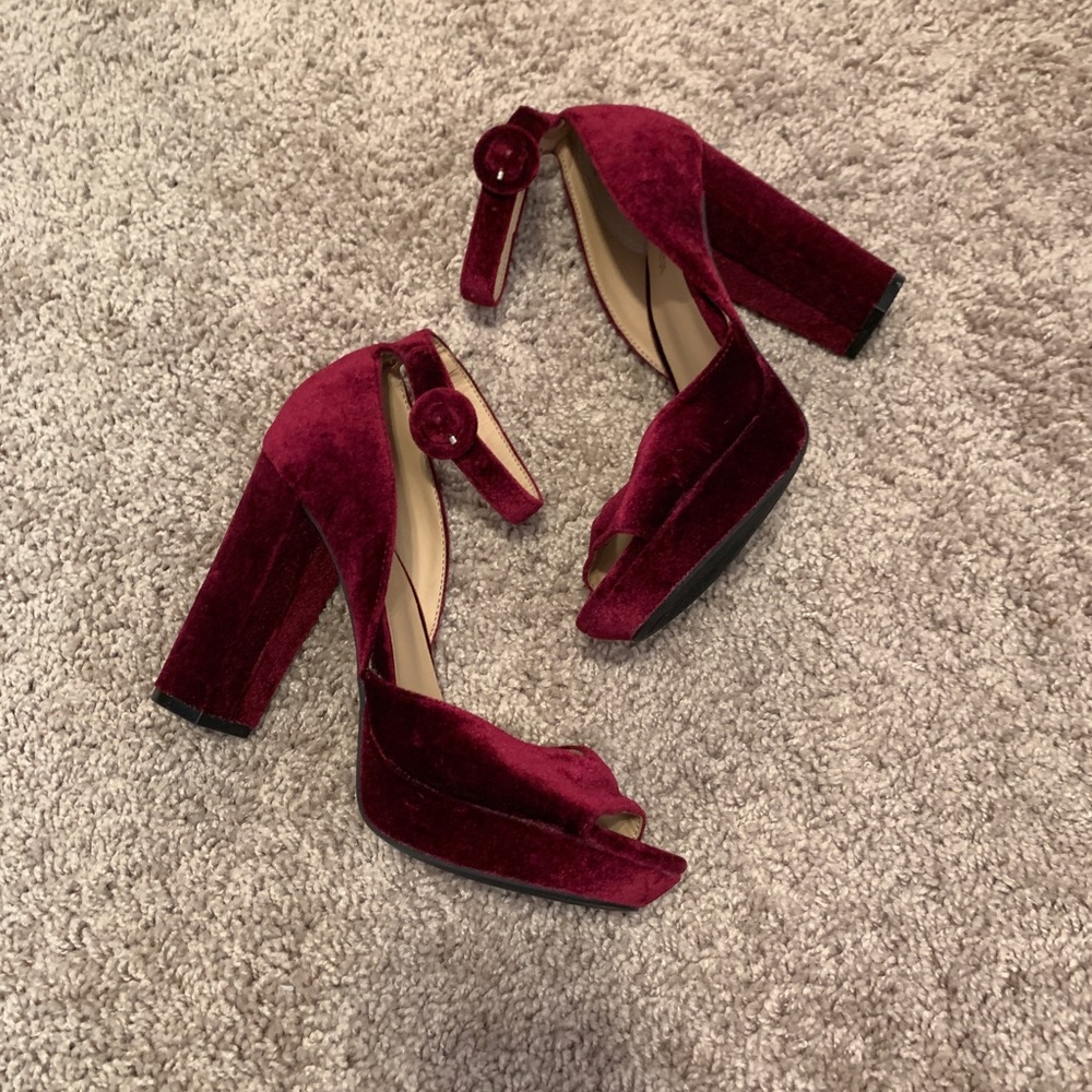 Nine West - Burgundy Velvet Ankle Strap Platform heels size 6.5 womens